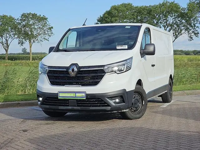 RENAULT TRAFIC 2.0 DCI l2h1 navi 150pk!