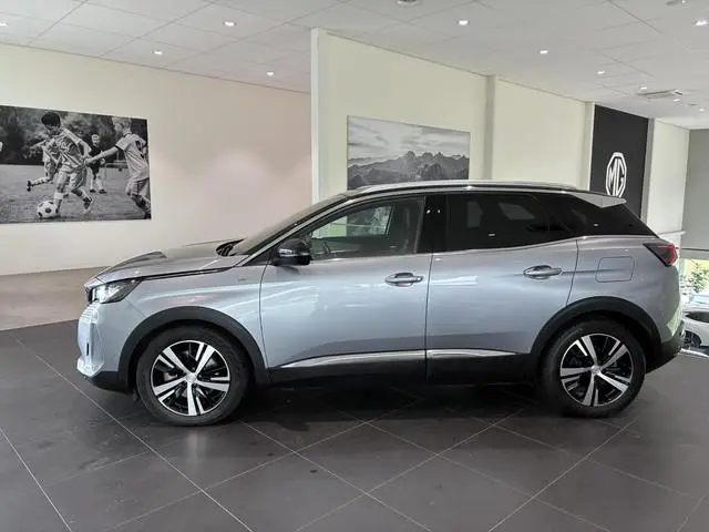 Peugeot 3008 1.6 HYbrid 225 GT ADAPTIEVE CRUISE CONTROL | SCHUIF-/KANTELDAK | CAMERA ACHTER | DODEHO...
