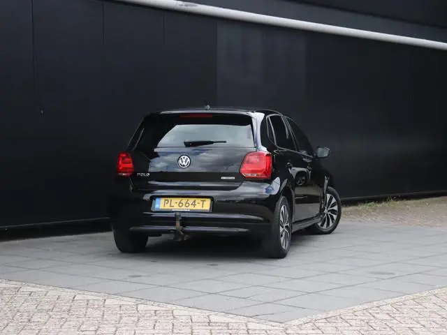 Volkswagen Polo 1.0 BlueMotion Edition 95 pk | PDC | TREKHAAK | APPLE CARPLAY | CRUISE | AIRCO |