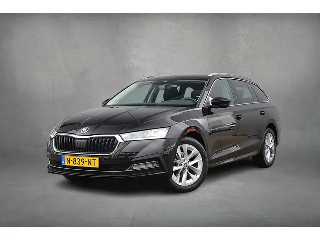 Skoda Octavia Combi 1.0 e-TSI Business Edition | Carplay | Climate | Camera | 17'' Velgen
