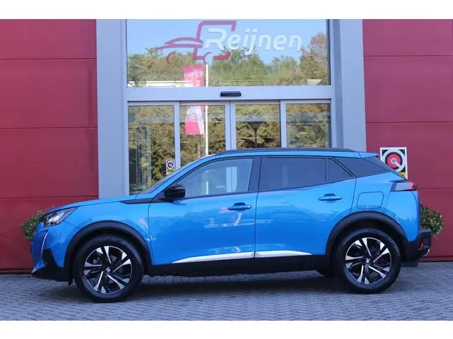 Peugeot 2008 1.2 130PK ALLURE PACK | TREKHAAK AFNEEMBAAR | NAVIGATIE 10" TOUCHSCREEN | APPLE CARPLAY...