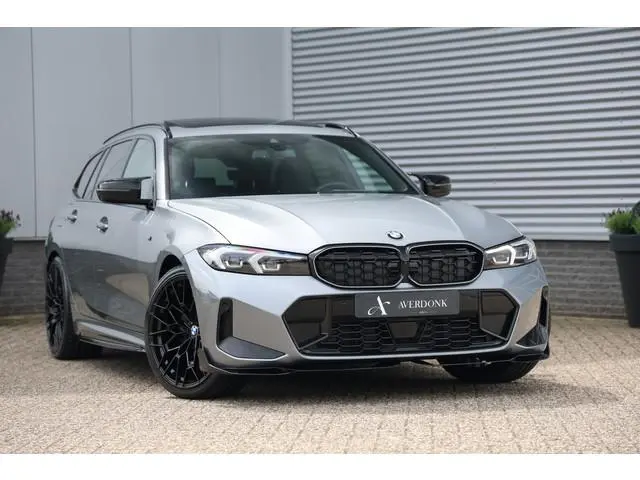 BMW 3-serie Touring 320i M-Sport Pano|Trekh|360Cam|HUD|ACC|Iconic