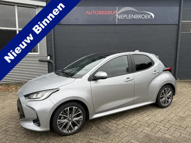 Toyota Yaris 1.5 Hybrid 130 Launch Edition Executive Pano  11-2024 16.675 KM