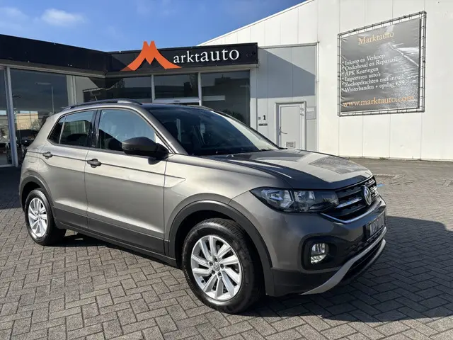 Volkswagen T-Cross 1.0 TSI Lounge Carplay Climate Cruise Parkeersensoren