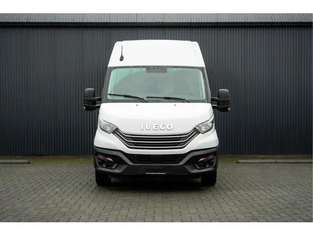 Iveco Daily **35S14V L2H2 | 140PK | 3.5T Trekgewicht | Cruise | Climate**