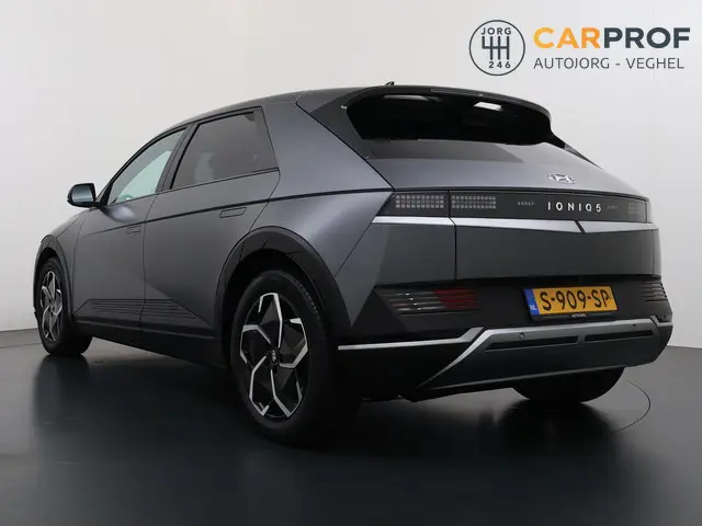 Hyundai IONIQ 5 Connect 77.4 kWh Navigatie | Cruise | Camera | Elektrisch verstelbare Stoelen |