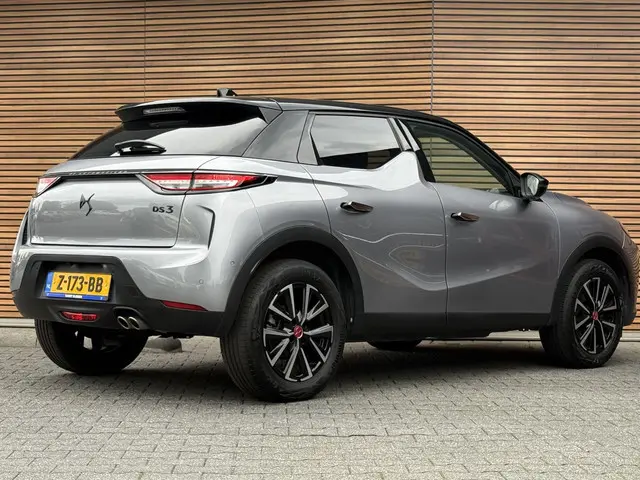 DS 3 1.2 PureTech Performance Line Camera / Navigatie / Keyless