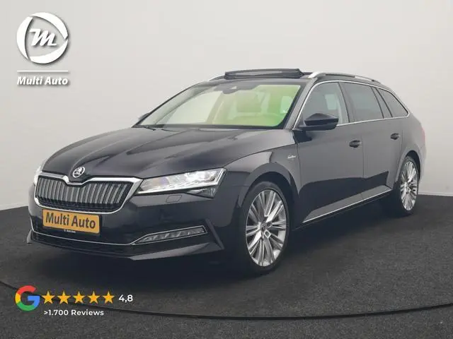 ŠKODA Superb Combi 1.4 TSI iV Laurin & Klement PHEV 218pk Dealer O.H. | Trekhaak Af Fabriek | Panoda...