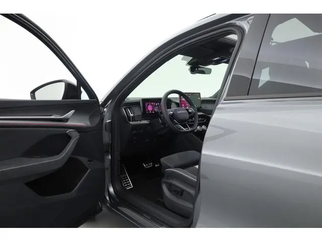 ŠKODA Kodiaq 1.5 TSI PHEV Sportline Business | Pano | Adapt. Cruise | Camera+PDC | CarPlay | Elek. T...