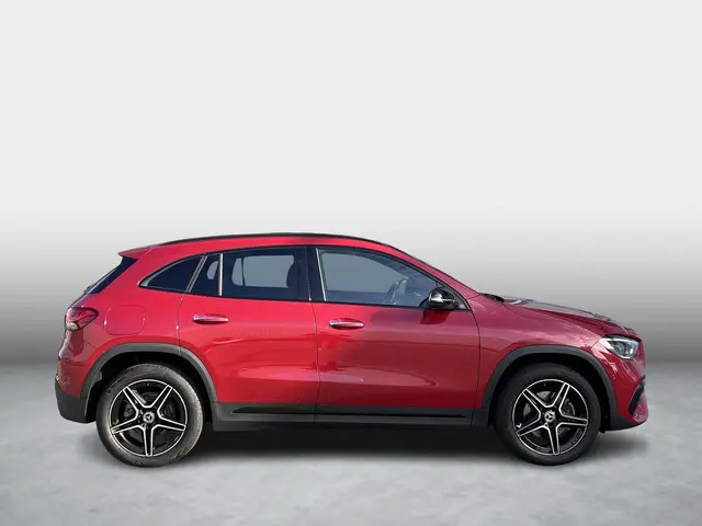 Mercedes-Benz GLA-klasse 250 e AMG Line | Panoramadak | Cruise Control | Stoelverwarming | Apple Car...