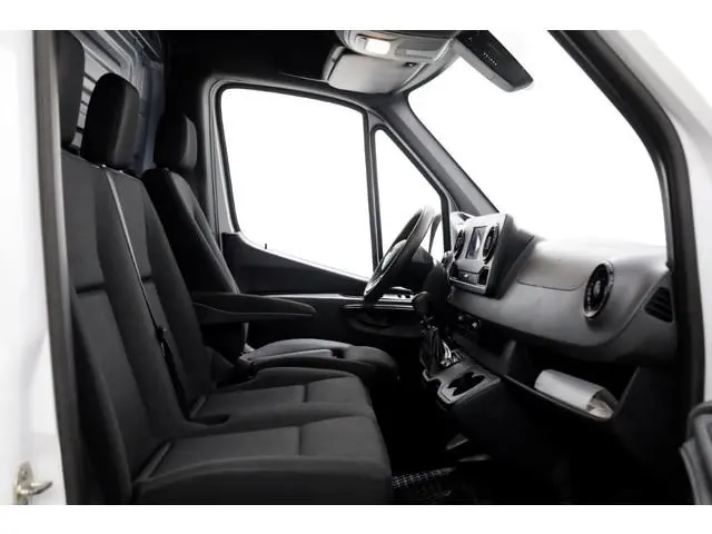 Mercedes-Benz Sprinter 317 CDI 170pk RWD L2H2 LED/Airco/Camera 08-2021