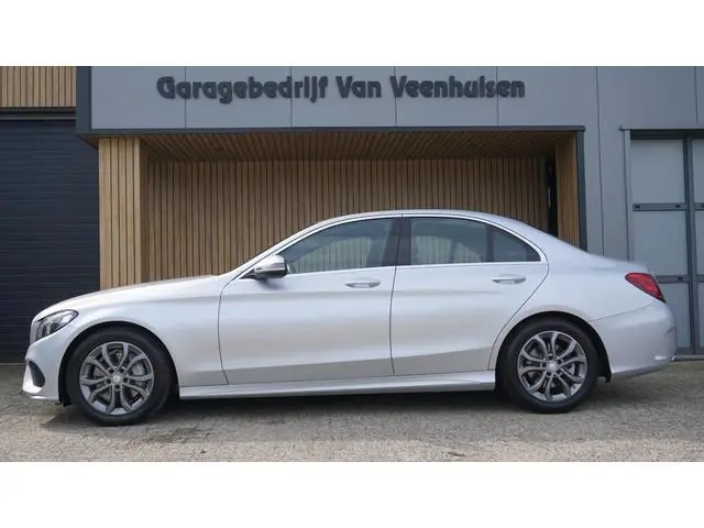Mercedes-Benz C-klasse 180 156pk Business Solution AMG-Styling Vol-Leder LED App-Connect 17inch LM T...