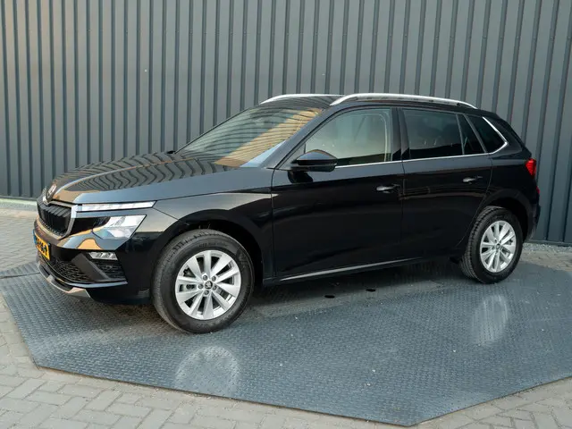 ŠKODA Kamiq 1.0 TSI Business Edition | Camera | Keyless | Prijs Rijklaar!!