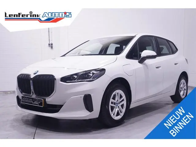 BMW 2-serie Active Tourer 225e xDrive SOH 98% NAP Navi Camera 360 Apple Carplay/Android auto PDC v+a...