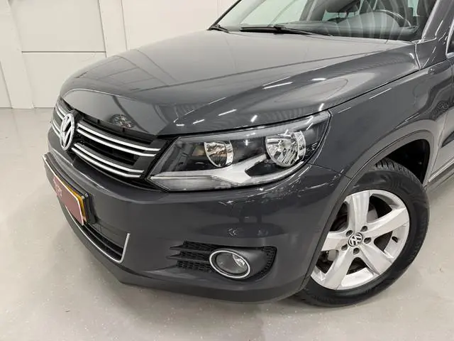 Volkswagen Tiguan 1.4 TSI 150PK Sport&Style aut. TREKHAAK/NAVI GROOT/17"LMV/CRUISE/BLUETOOTH/MF-STUU...