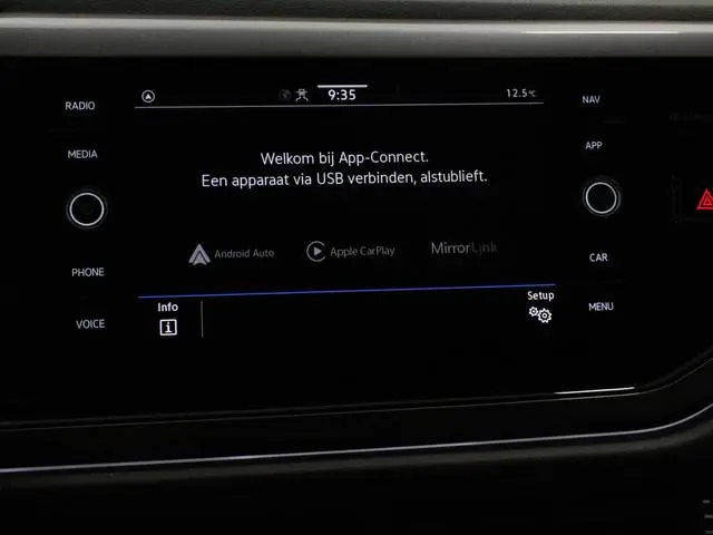 Volkswagen Polo 1.0 TSI 110pk Highline  Navigatie Apple Carplay/Android Auto Parkeersensoren Stoelve...