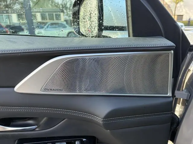 XPENG G9