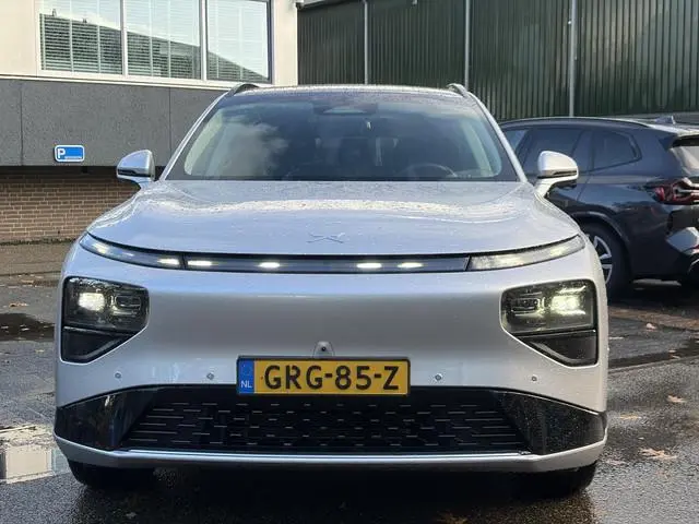 XPENG G9