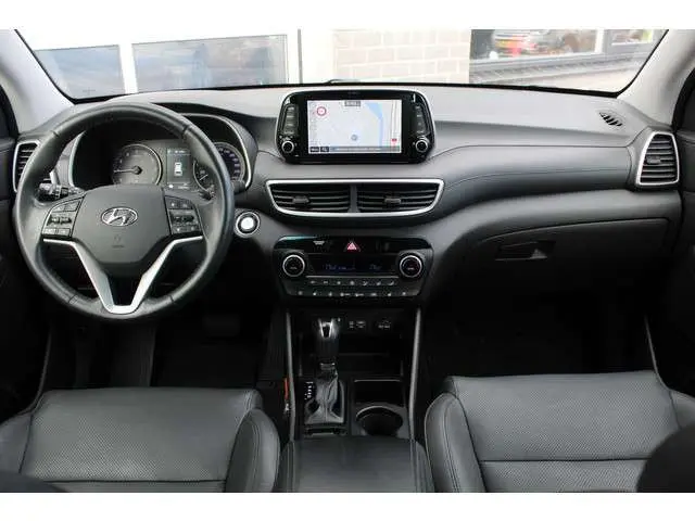 Hyundai Tucson 1.6 T-GDI Premium / LPG / 360º Camera / CarPlay / N.A.P.