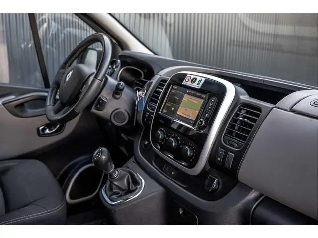 Renault Trafic 1.6 dCi 95 | 9-Zits | Cruise | Navi | Airco | Trekhaak