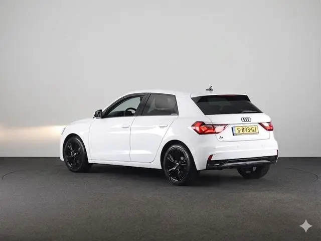 Audi A1 Sportback 30 TFSI Pro Line 110pk | S-line interieur | Climatronic | 17 inch lichtmetalen vel...