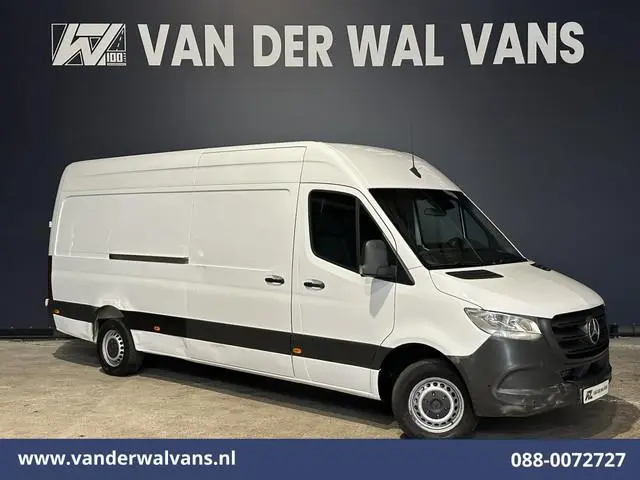 Mercedes-Benz Sprinter 317 CDI 170pk L3H2 Euro6 Airco | Camera | Navigatie | Apple Carplay | Trekhaa...