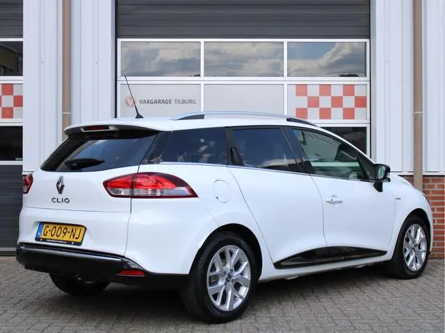 Renault Clio Estate 0.9 TCe 90PK Limited /NAVI/PDC/Donker glas/16'LM/Keyless/LED/DAB+/Bluetooth/ISOF...