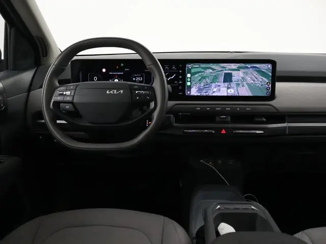 Kia EV3 Plus 58.3 kWh 204 PK + STUURVERW. | STOELVERW. | TREKHAAK | CAMERA | ADAPTIVE CRUISE