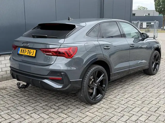 Audi Q3 Sportback 45 TFSI e S Edition 20"/SOH 96%/Dodehoek/Keyless/Trekhaak/Navigatie/Cruise/PDC V+A...