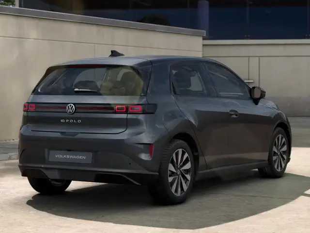Volkswagen ID. Polo Life First Edition 52 kWh accu, 211 PK · Achteruitrijcamera · Draadloze telefoon...