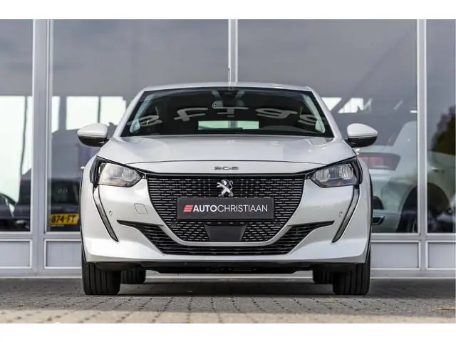 Peugeot e-208 EV Allure Pack 50 kWh | Camera | Carplay
