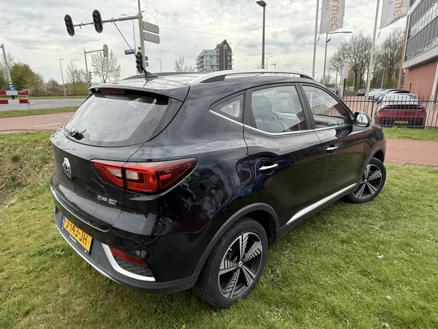 MG ZS EV