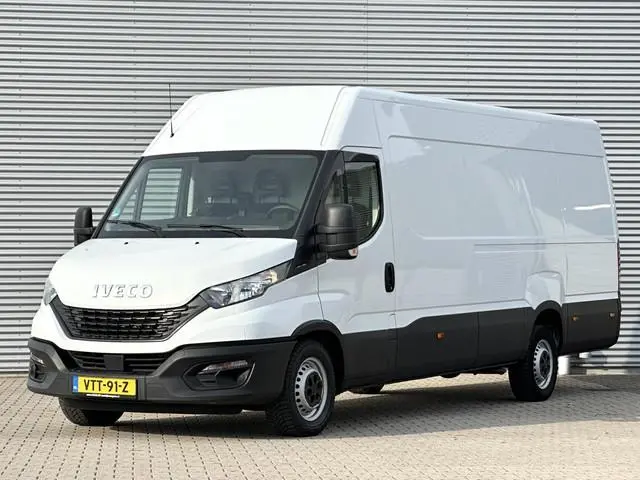 Iveco Daily 35S16V 2.3 410 L4H2 Airco|Cruise|Camera TOPSTAAT 3500kg trekgewicht