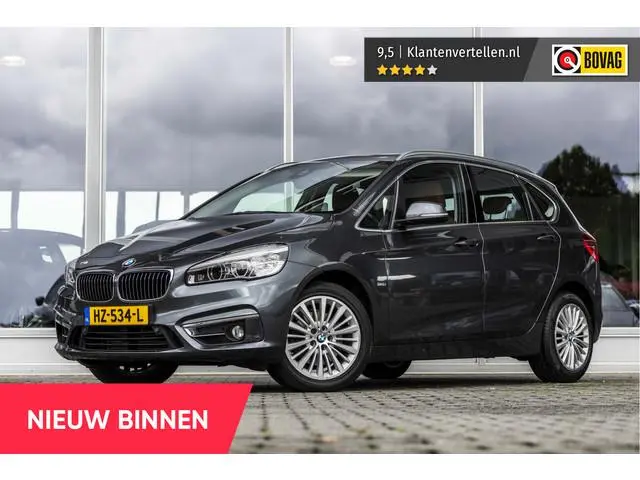 BMW 2-serie Active Tourer 220i Luxury | Pano | Leder | Trekhaak