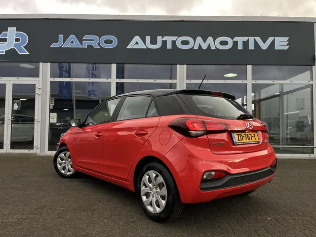 Hyundai i20 1.0 T-GDI Comfort | Apple Carplay | Android auto | DAB | PDC Achter | Camera