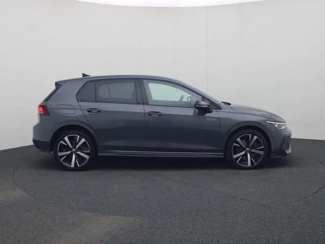 Volkswagen Golf 1.5eHybrid 200kW/272PK GTE · Navigatie · Apple/Android Car Play · Camera + Parkeerse...