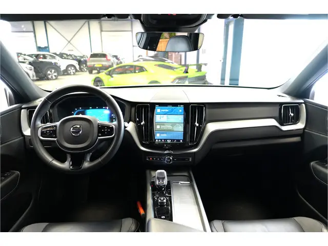 Volvo XC60 2.0 B5 MHEV 195kW/265pk Aut8 Plus Dark GOOGLE DASH&SERVICES + HIGH PERF AUDIO + PILOT ASS...