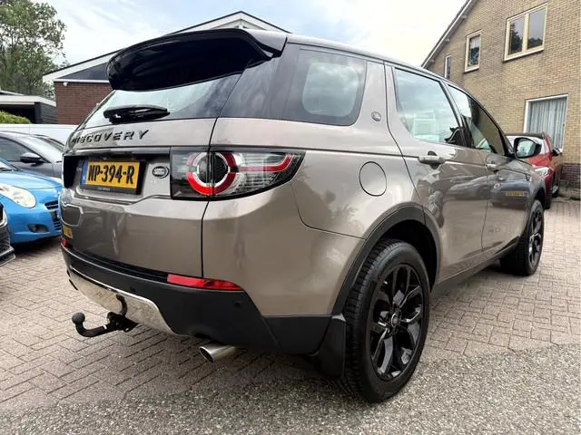 Land Rover Discovery Sport 2.0 TD4 180PK HSE Panoramadak, Leer, Trekhaak, Camera