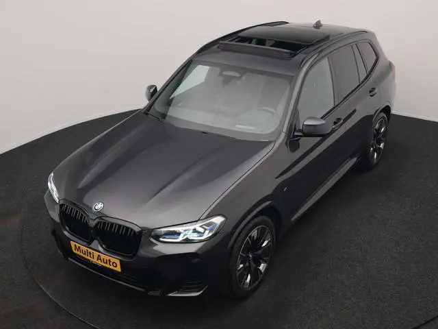 BMW iX3