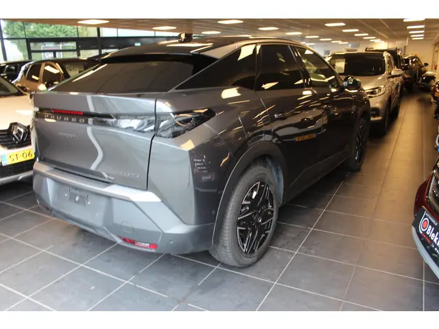 Peugeot 3008 1.2 Hybrid 145 GT