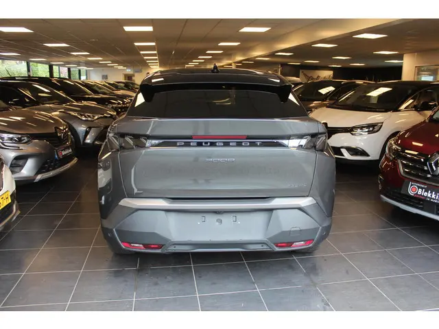 Peugeot 3008 1.2 Hybrid 145 GT