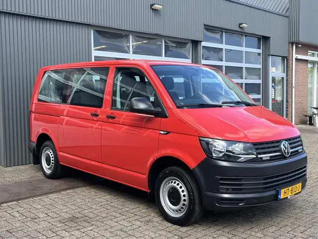 Volkswagen Transporter Kombi 2.0 TDI L1H1 Euro 6 Airco Cruise Trekhaak Parkeerhulp voor en achter Pe...