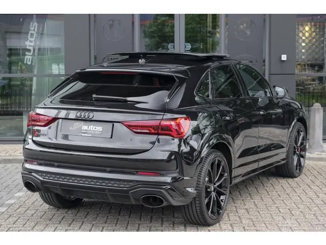 Audi RSQ3