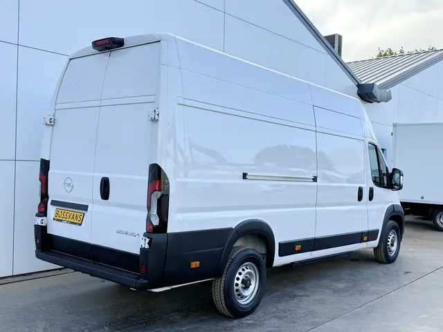 Opel Movano