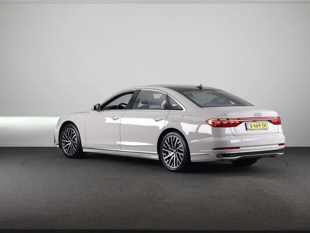 Audi A8 60 TFSI e quattro Lang 462 pk Tiptronic | Verlengde garantie | Navigatie | Panoramadak | Par...