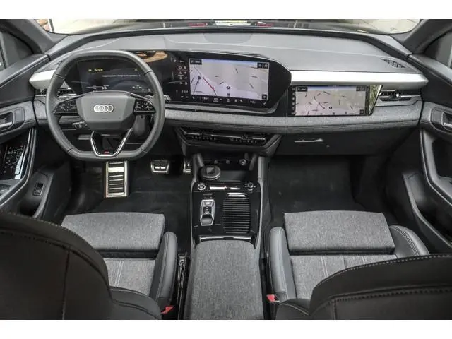 Audi Q6 e-tron performance 225 kW 100 kWh | Luchtvering | S-line