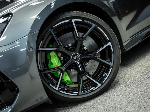 Audi RS3 Sportback 2.5 TFSI S tronic quattro Sportback Hulk uitvoering|carbonpack|Ceramische remmen|