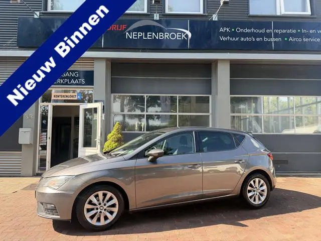 SEAT Leon 1.0 EcoTSI Style Business Intense Automaat 2017 Navi,16Inch,Cv,Cruise