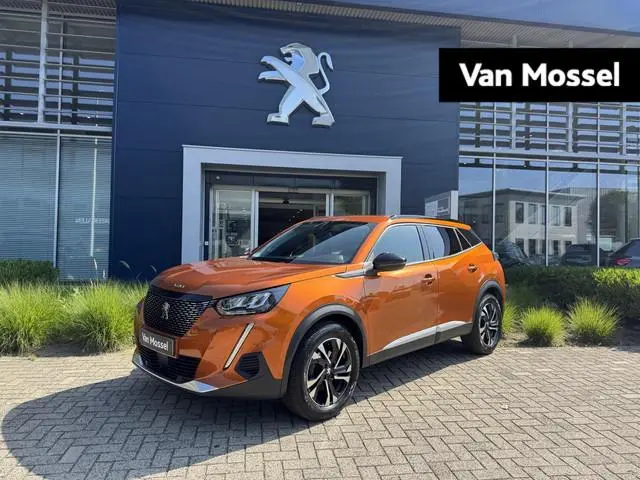 Peugeot 2008 PureTech 100 Allure Pack l Trekhaak l Navigatie