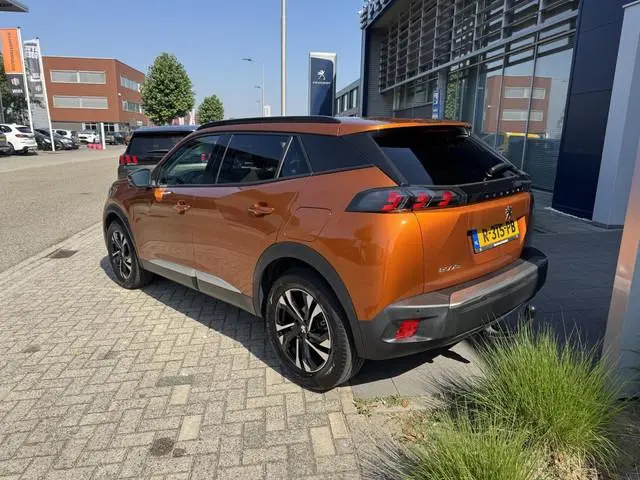 Peugeot 2008 PureTech 100 Allure Pack l Trekhaak l Navigatie
